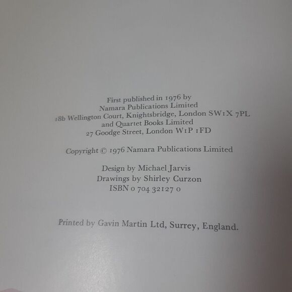 Vintage 1976 Hardcover Book The Slipper and The Rose - Picture 6 of 9